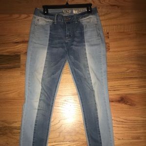 Two-toned skinny jeans